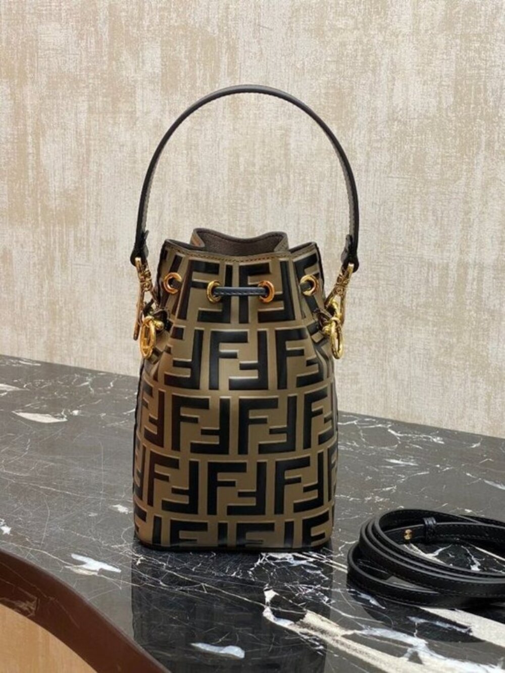 Fendi Mon Tresor Mini Bucket Bag Leather Log Monogram Brown - Picture 4 of 8